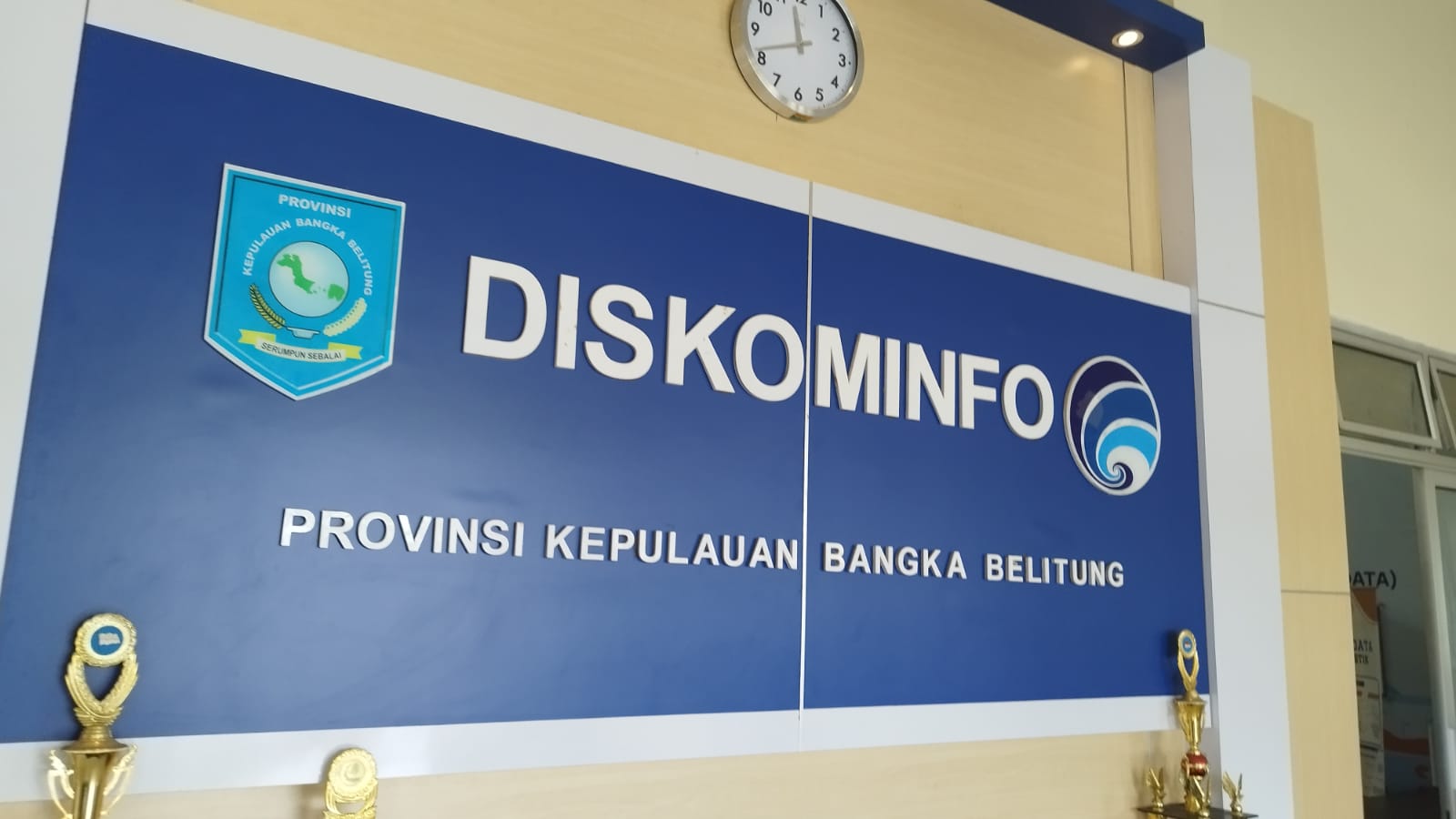 Diskominfo Prov Babel Dinilai Tak Profesional. Edi Irawan: Sepertinya Kepala OPDnya Mulai Bagak dan Meresahkan